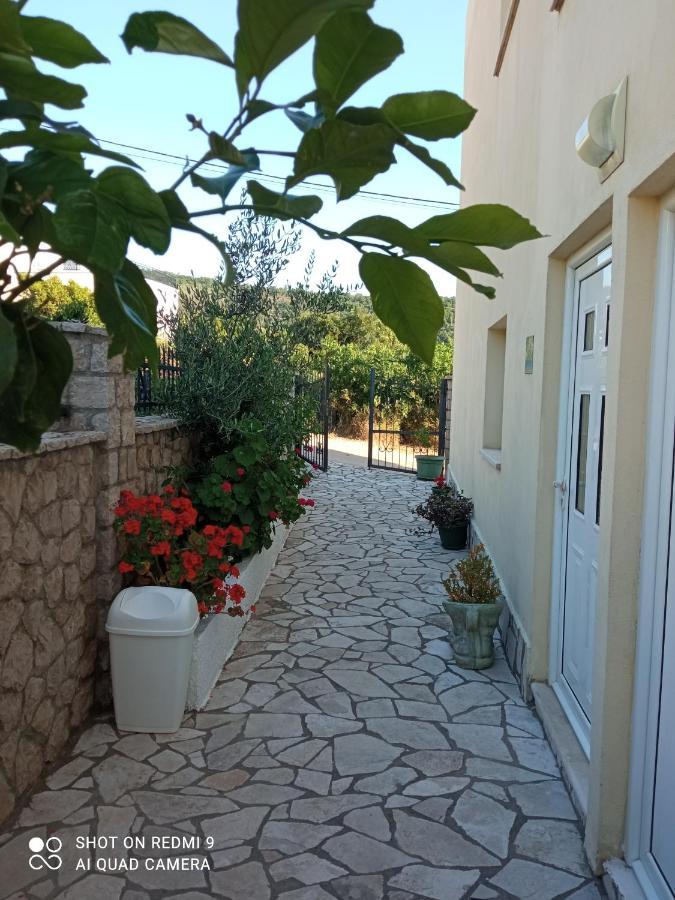Apartments Lux Lukic Утьеха Экстерьер фото