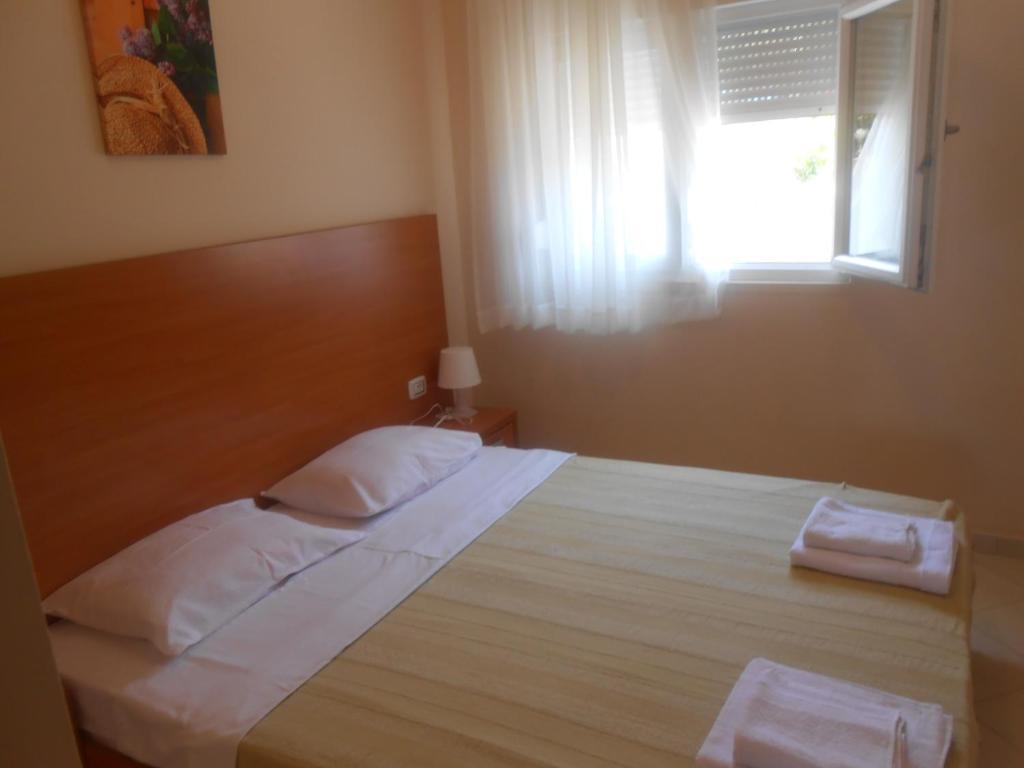 Apartments Lux Lukic Утьеха Номер фото